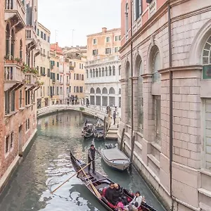 Apartamento San Marco Square With Canal View By Wonderful Italy, Venecia